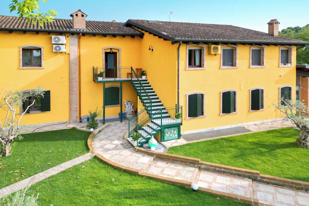 Photo of Outdoor in Isola della Scala