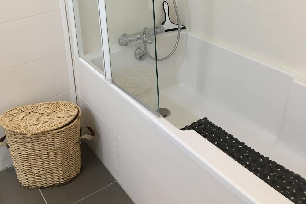 Photo of Bathroom in Antony