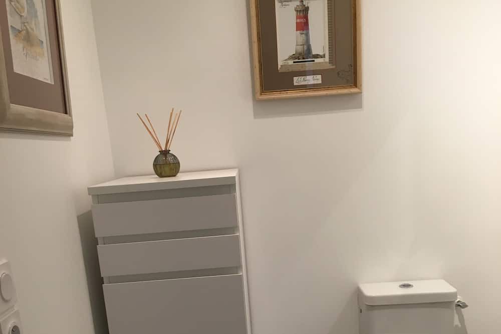 Photo of Bathroom in Antony