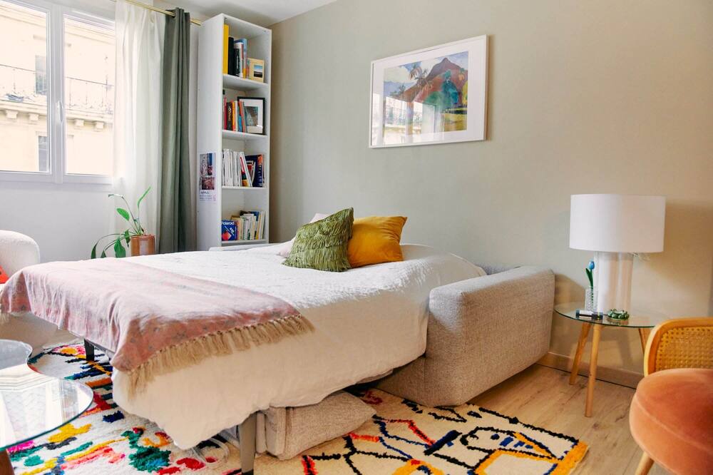 Photo of Bedroom in Saint-Lambert