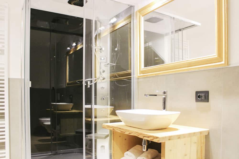 Photo of Bathroom in Padola