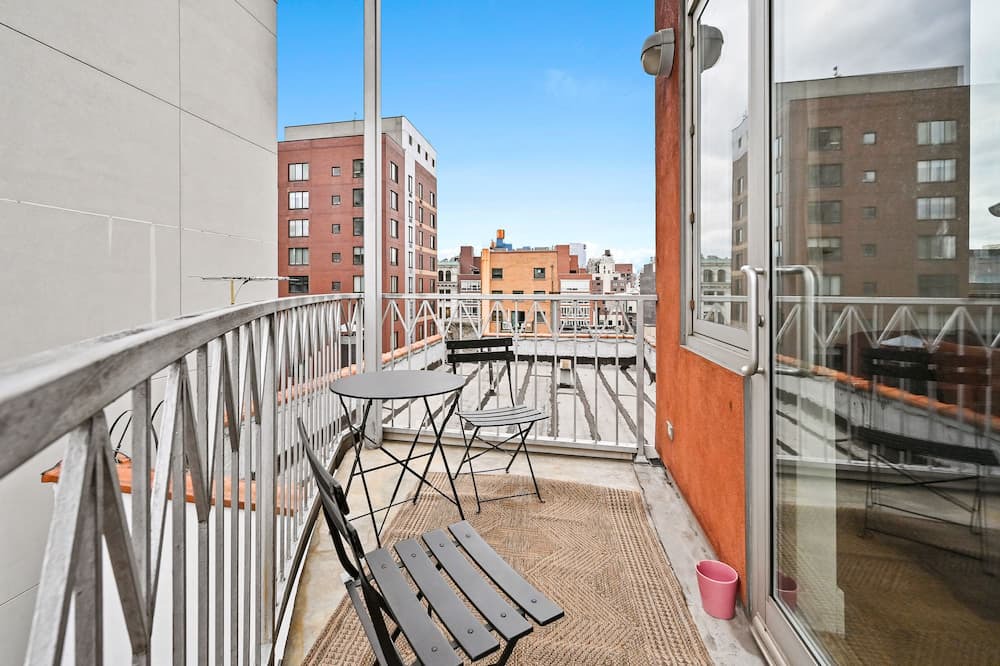 Photo of Outdoor in Bowery
