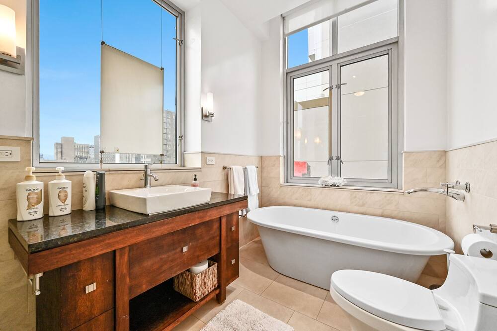 Photo of Bathroom in Bowery
