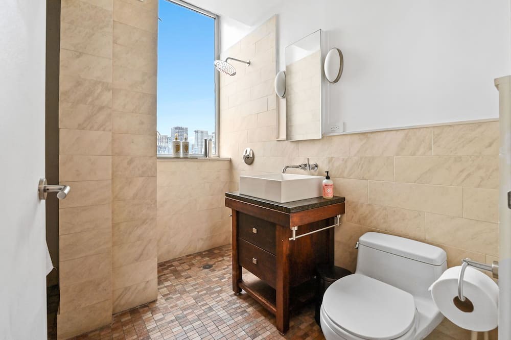 Photo of Bathroom in Bowery
