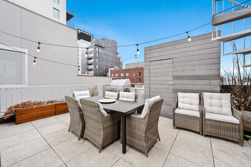 Photo of Outdoor in Bowery