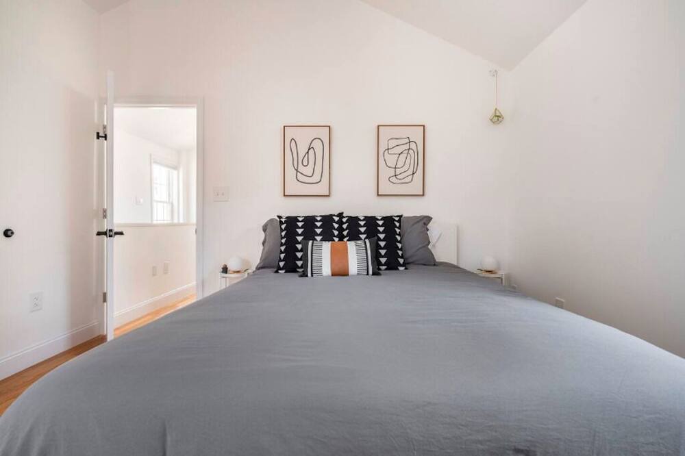 Photo of Bedroom in Queens