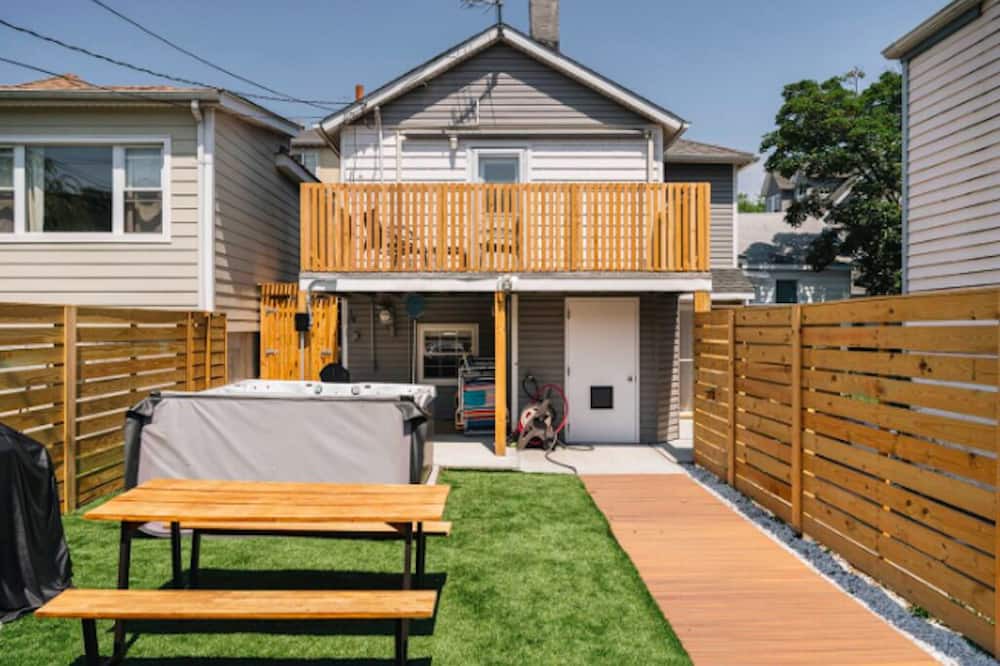 Photo of Outdoor in Queens