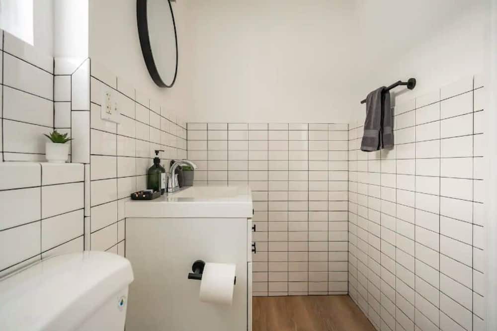 Photo of Bathroom in Queens