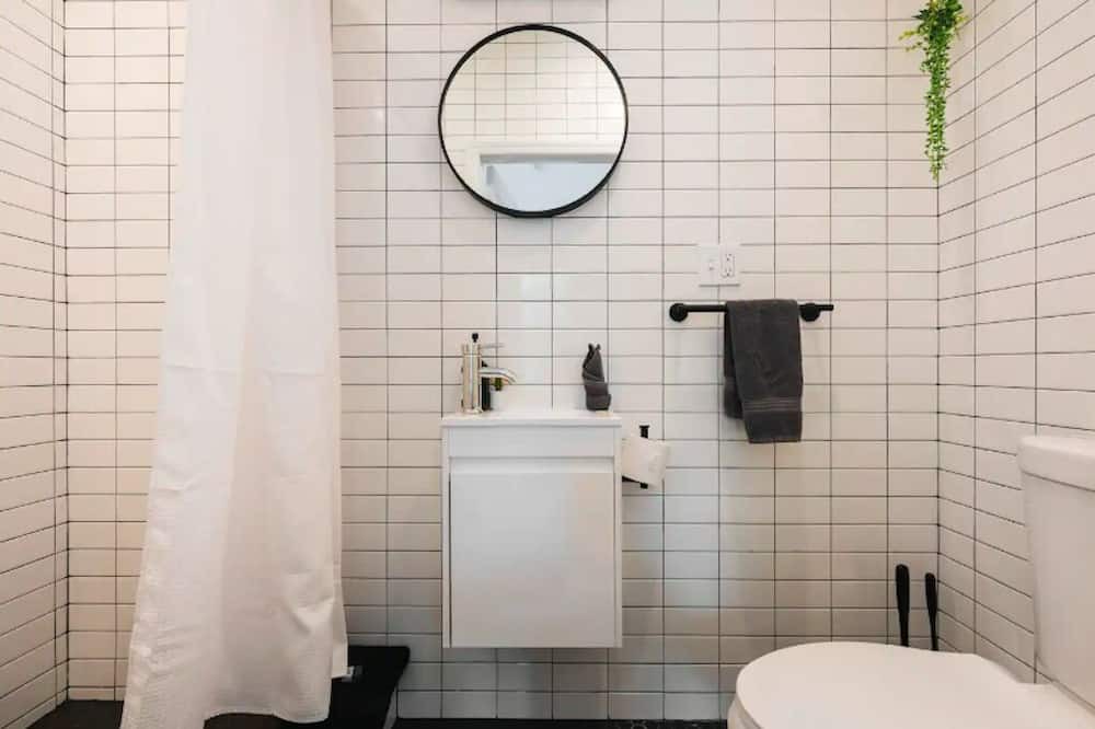 Photo of Bathroom in Queens
