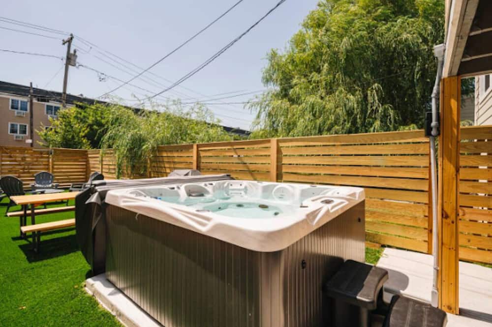 Photo of Outdoor in Queens
