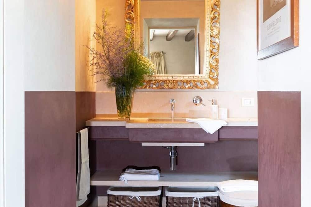 Photo of Bathroom in Asolo