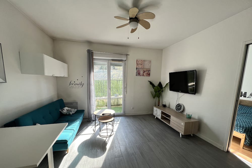 Photo of Livingroom in Le Plessis-Robinson