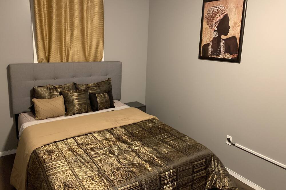 Photo of Bedroom in East New York