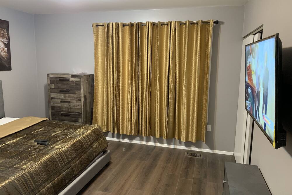 Photo of Bedroom in East New York