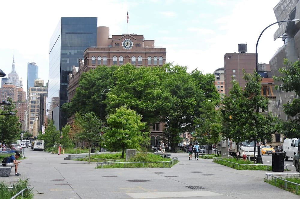 Photo of Others in Bowery