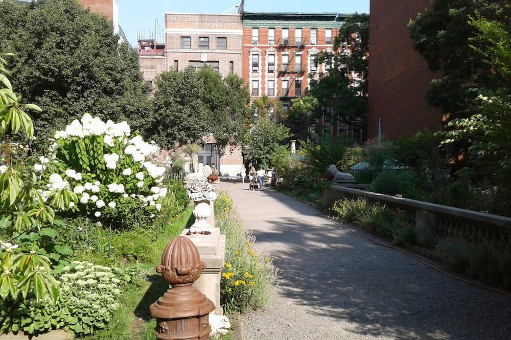 Photo of Outdoor in Bowery