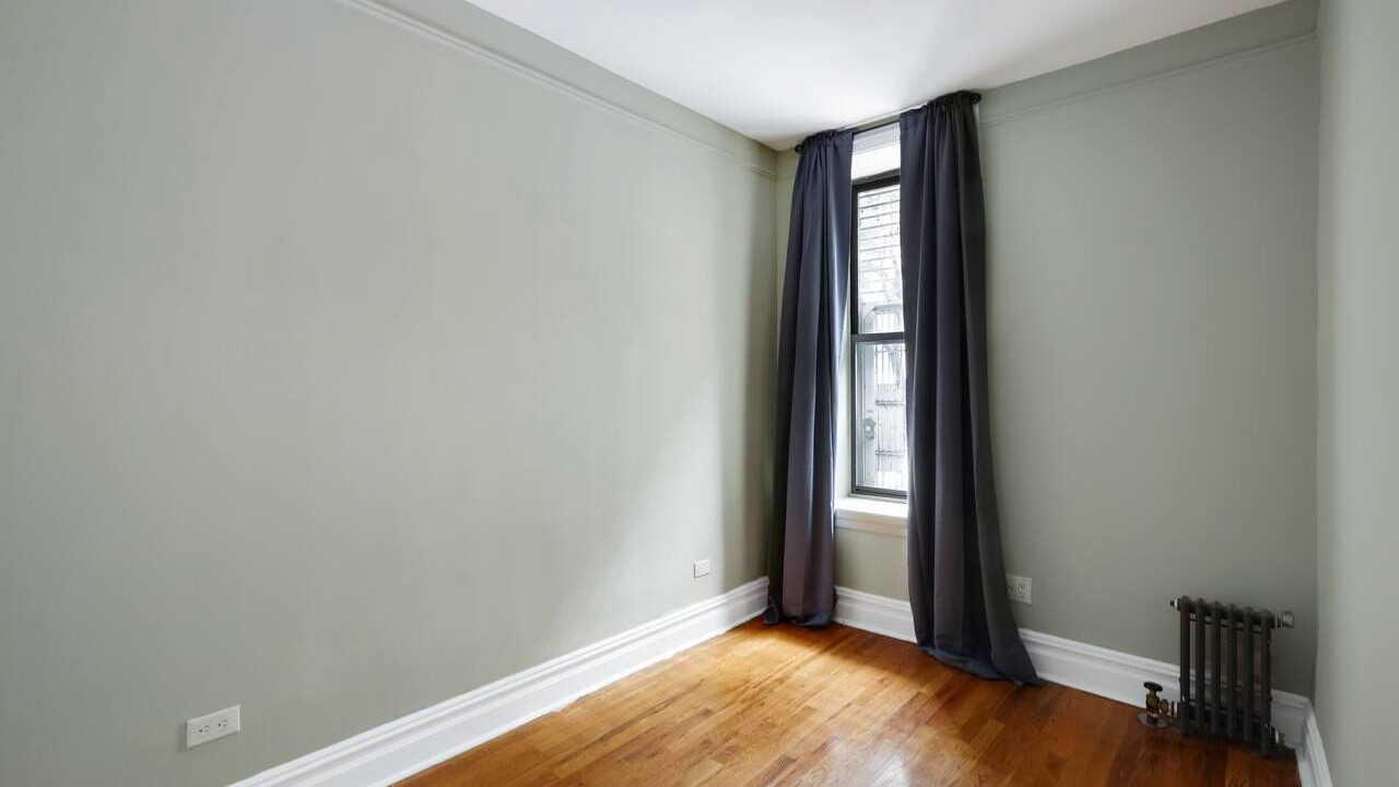 Photo of Others in Manhattan Valley