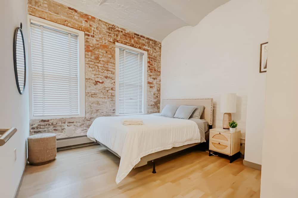 Photo of Bedroom in Peter Cooper Village