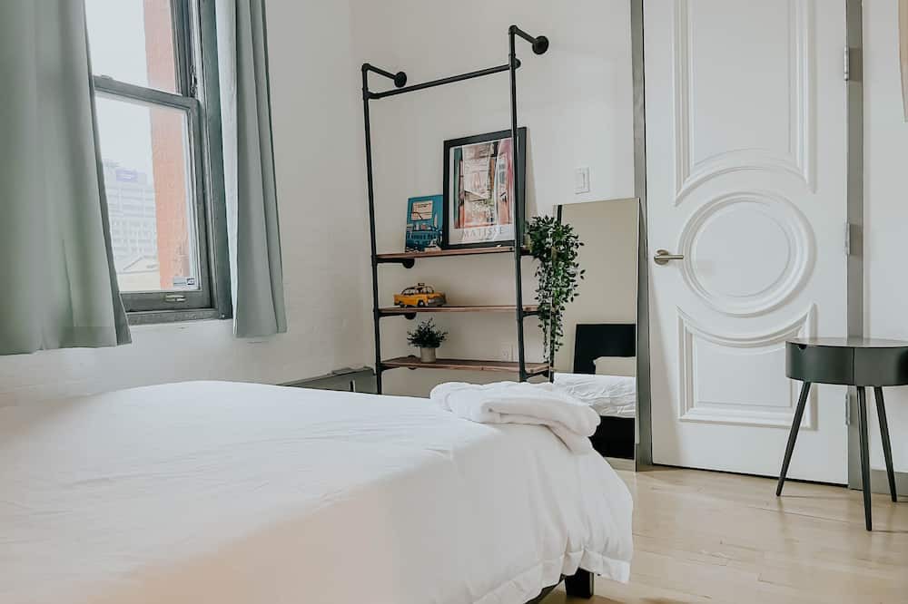 Photo of Bedroom in Peter Cooper Village