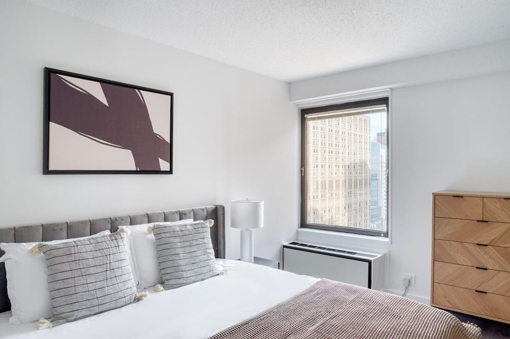 Photo of Bedroom in Peter Cooper Village