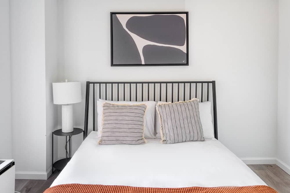 Photo of Bedroom in Peter Cooper Village