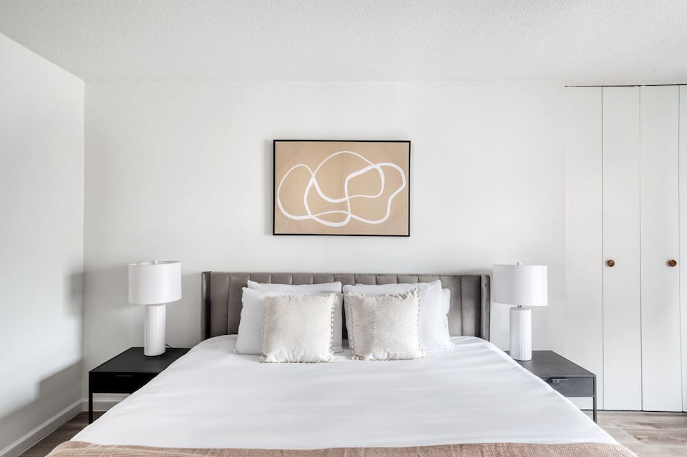 Photo of Bedroom in Peter Cooper Village