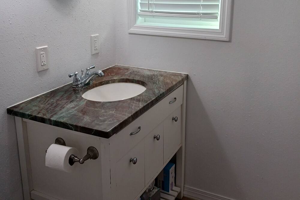 Photo of Bathroom in Treasure Cay
