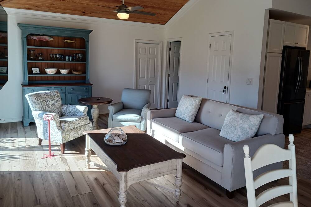 Photo of Livingroom in Treasure Cay