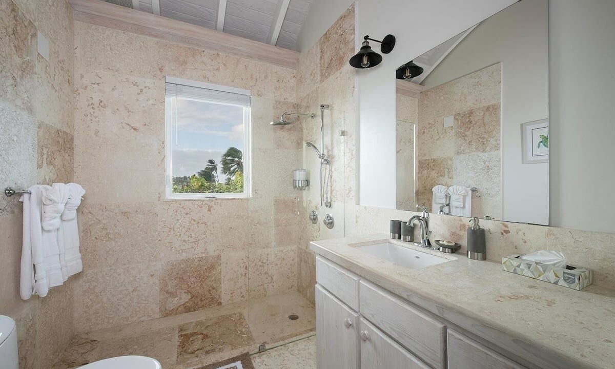 Photo of Bathroom in North Palmetto Point