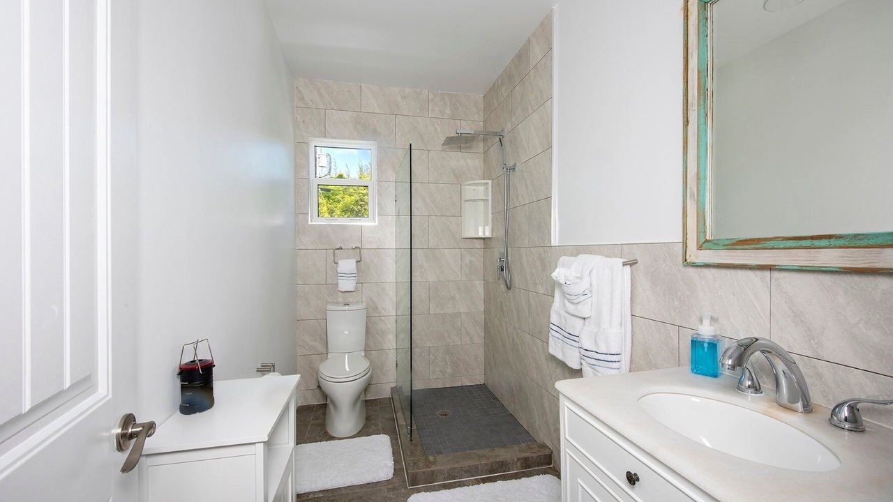 Photo of Bathroom in Governor's Harbour