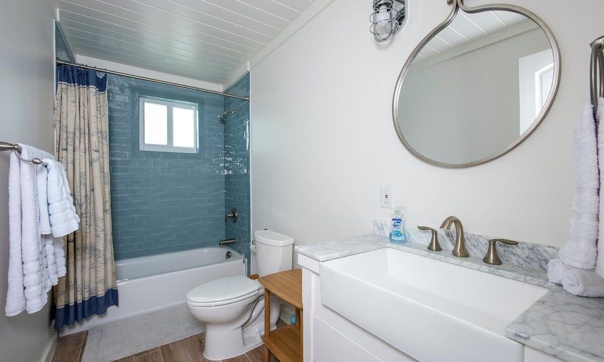 Photo of Bathroom in Governor's Harbour