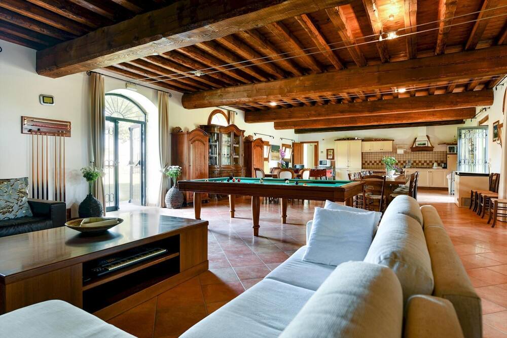 Photo of Livingroom in Longare