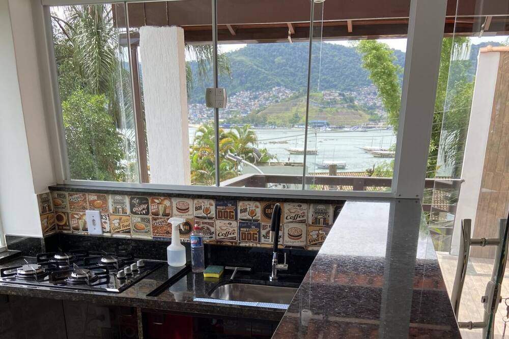 Photo of Kitchen in Marinas
