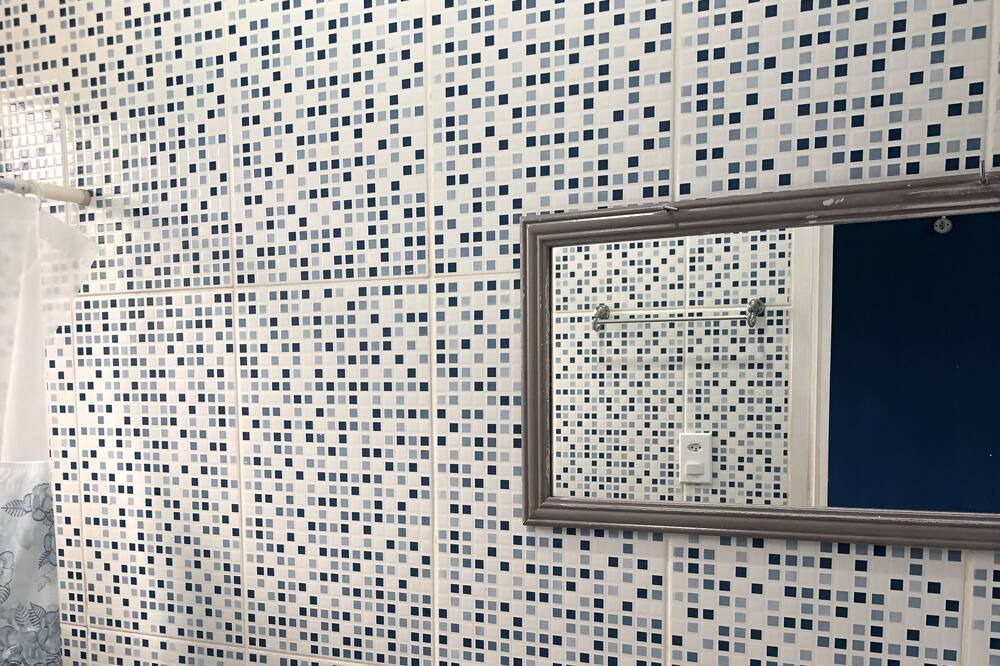 Photo of Bathroom in Arpoador