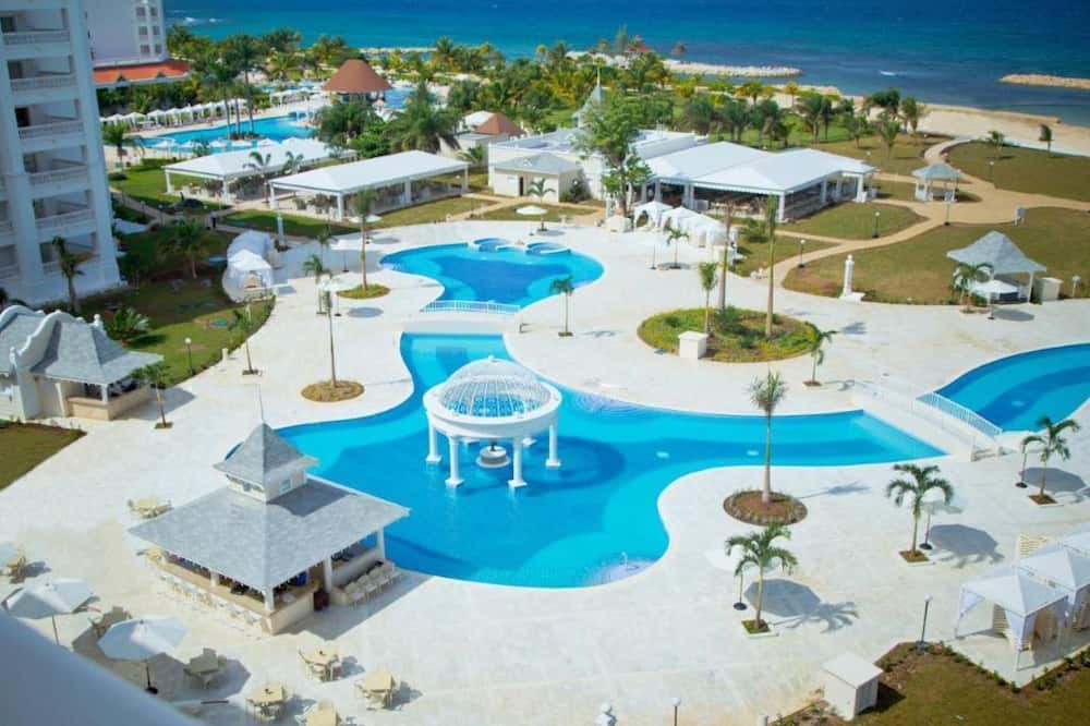 Photo of Outdoor in Runaway Bay