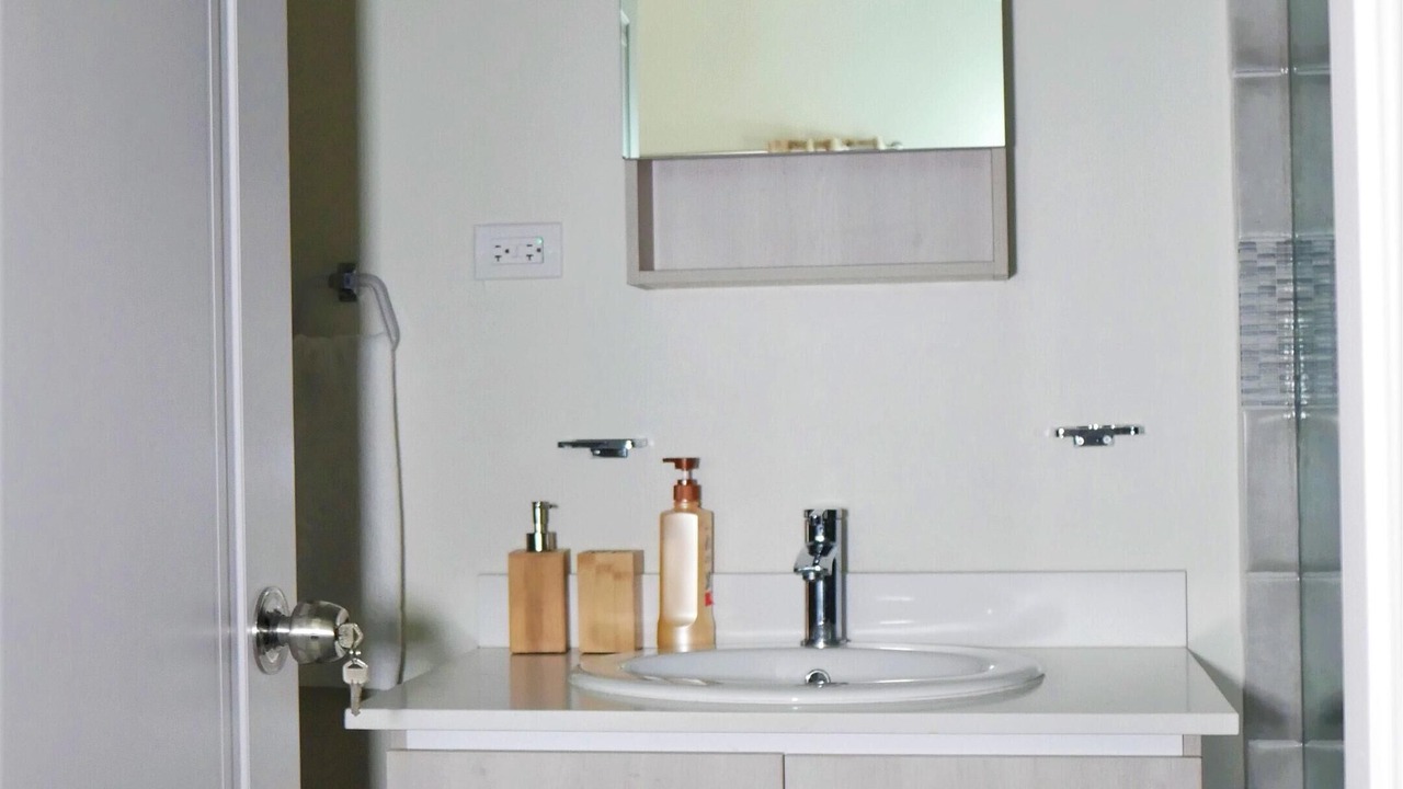 Photo of Bathroom in Discovery Bay