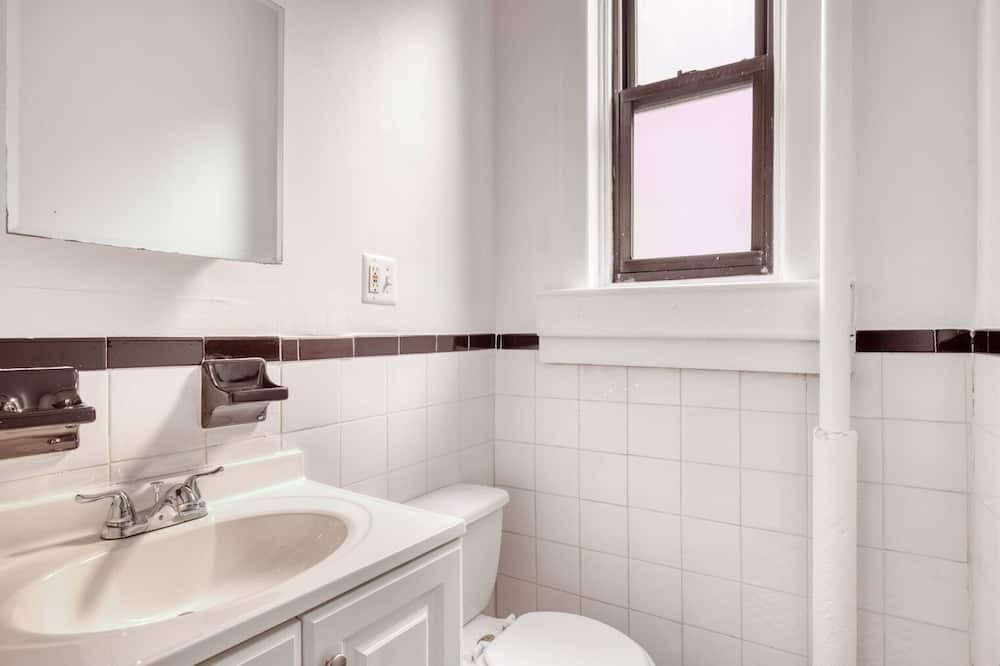 Photo of Bathroom in South Slope