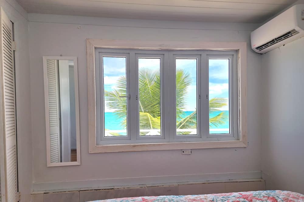 Photo of Bedroom in Tar Bay