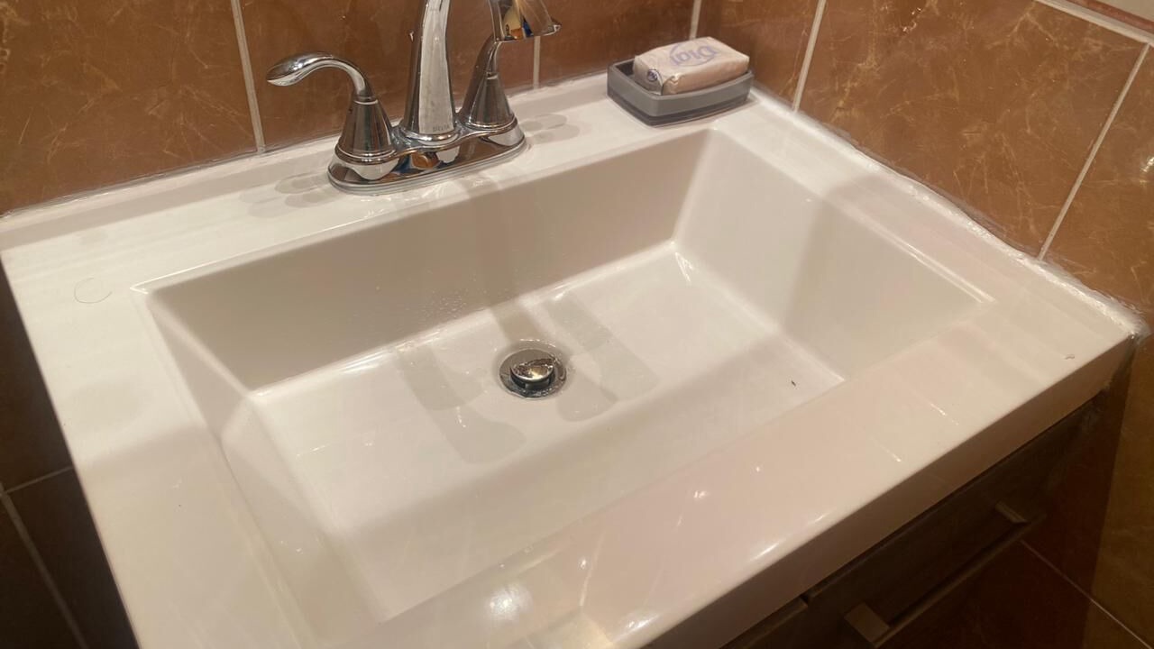 Photo of Bathroom in Molynes Gardens
