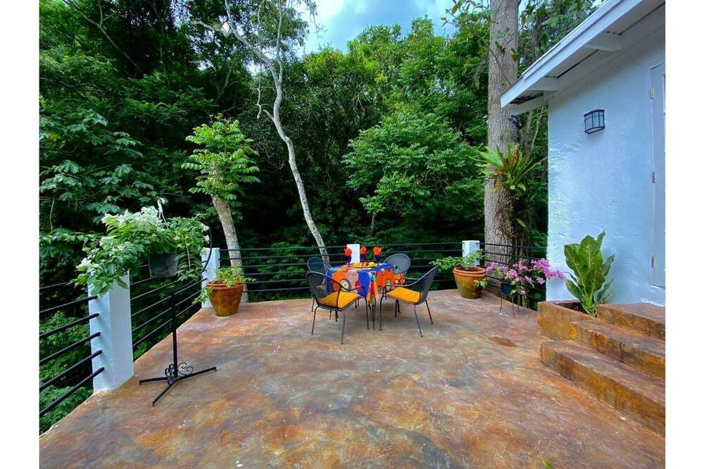 Photo of Patio Balcony in Kingston