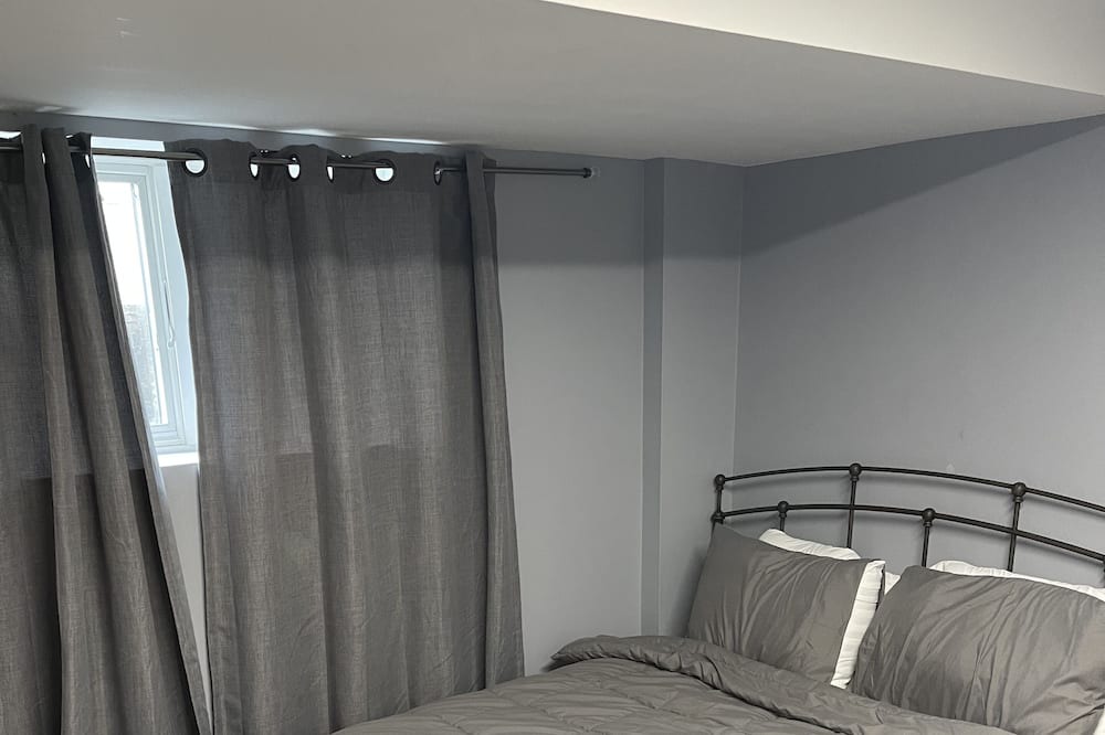 Photo of Bedroom in Prince's Bay
