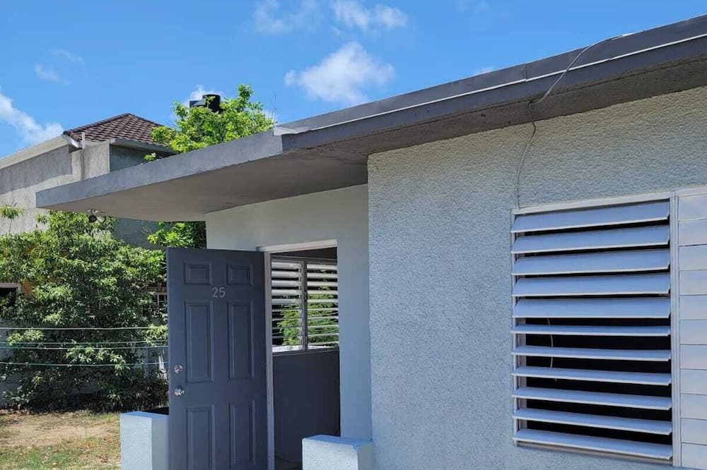Photo of Outdoor in Cave Hill Estate