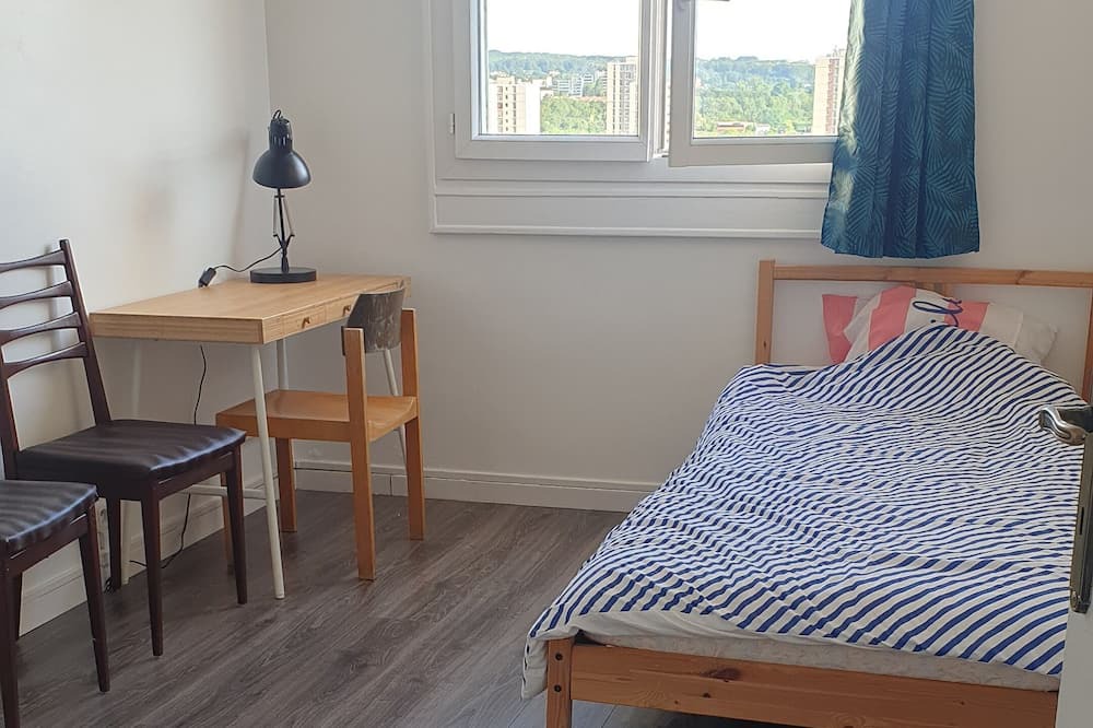 Photo of Bedroom in Antony