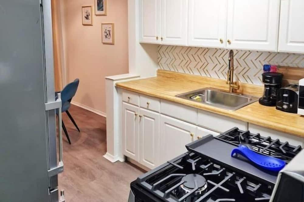 Photo of Kitchen in Canarsie