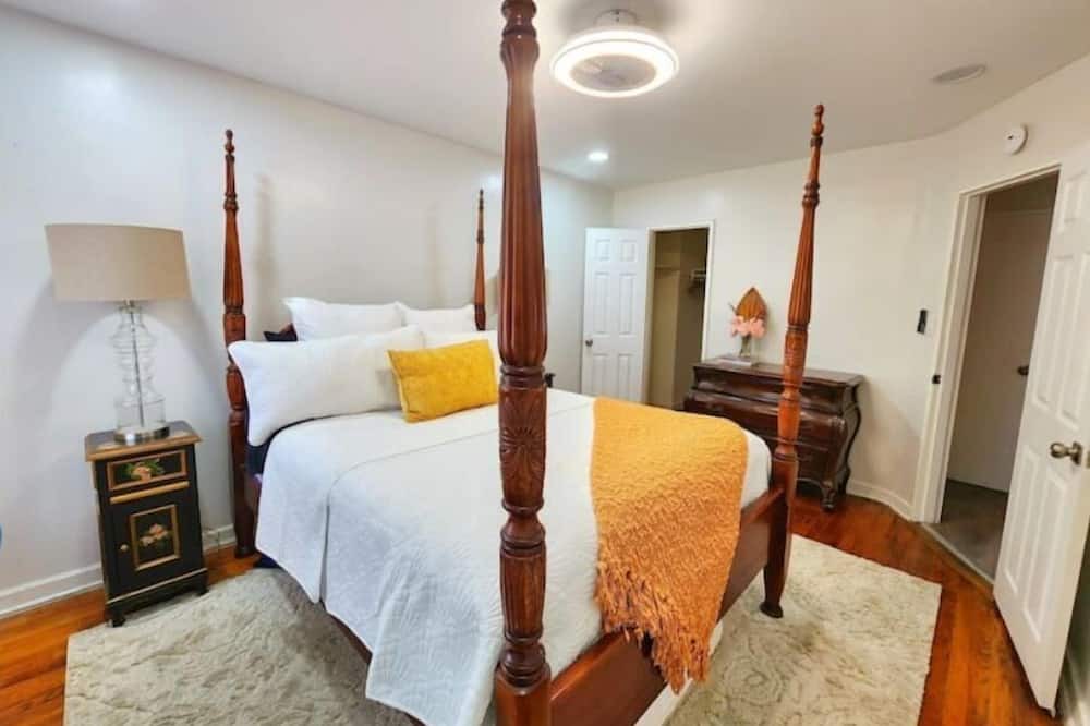 Photo of Bedroom in Canarsie