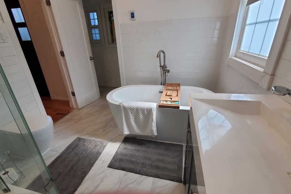 Photo of Bathroom in Ditmas Park