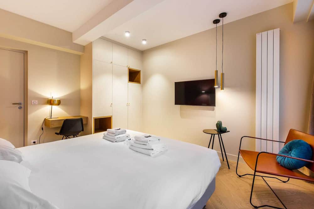 Photo of Bedroom in 16th Arrondissement