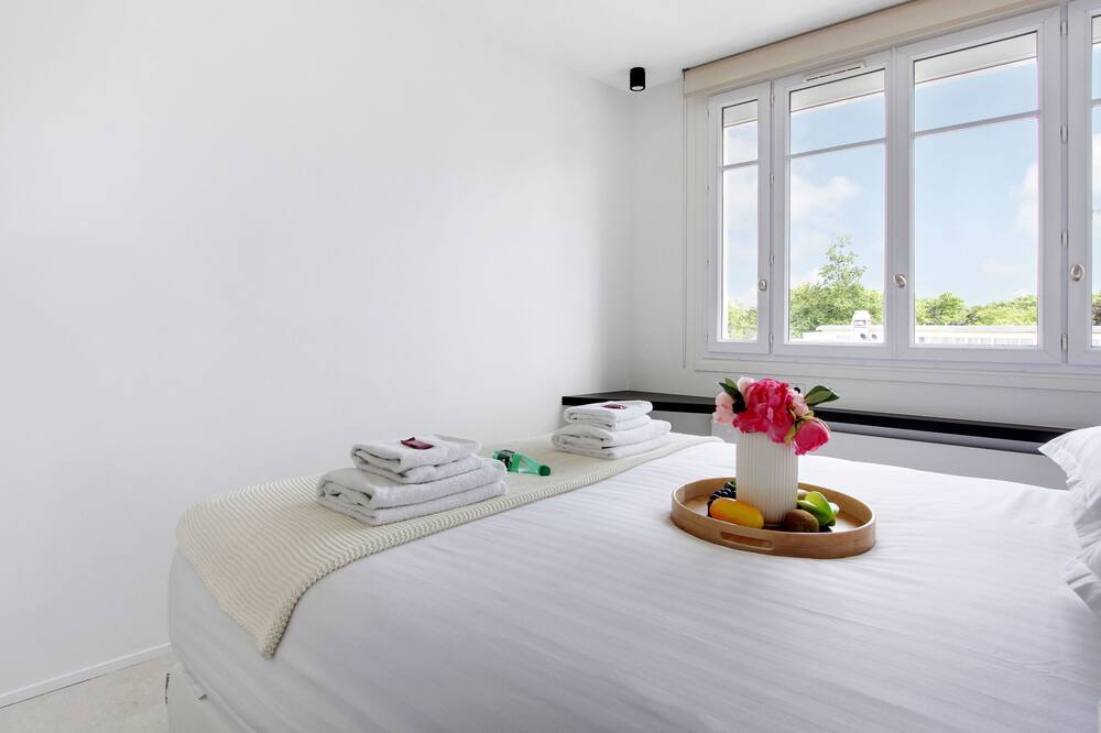 Photo of Bedroom in Saint-Lambert