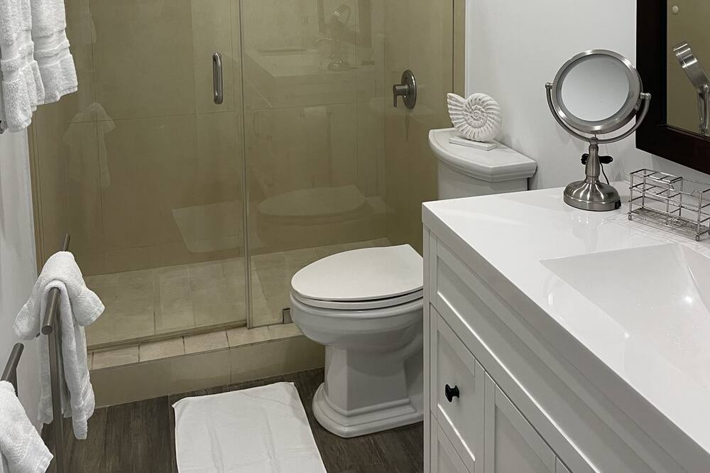 Photo of Bathroom in Westward Villas Subdivision