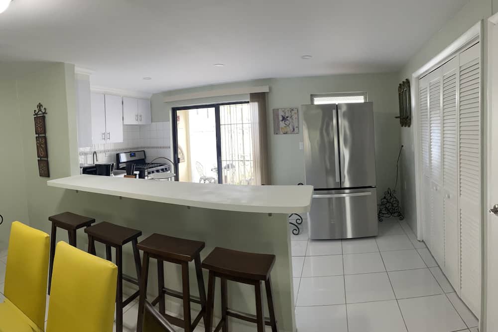 Photo of Livingroom in Westward Villas Subdivision